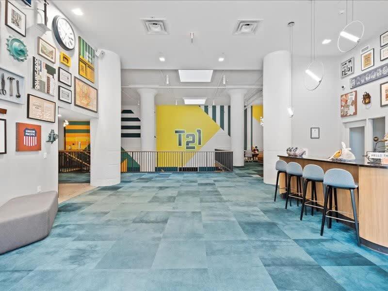 Cozysuites Historic 1Br, Downtown Питсбърг Екстериор снимка
