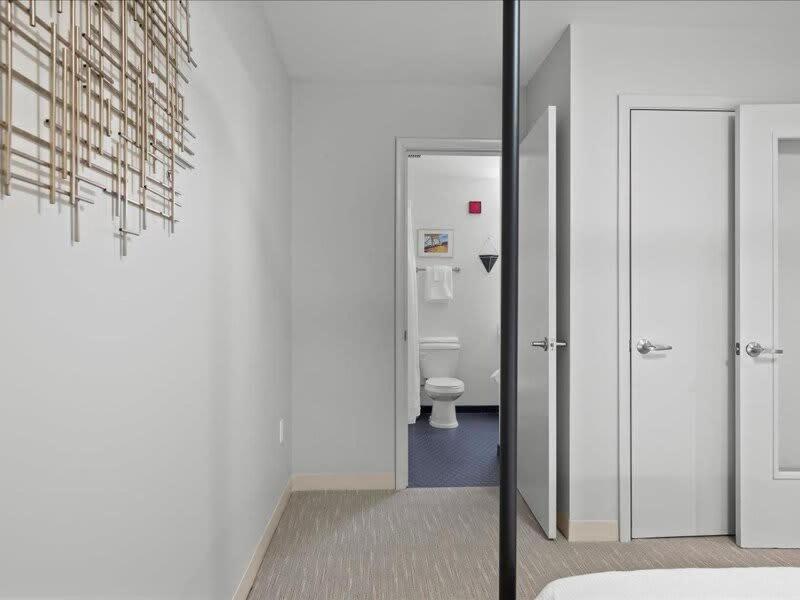 Cozysuites Historic 1Br, Downtown Питсбърг Екстериор снимка
